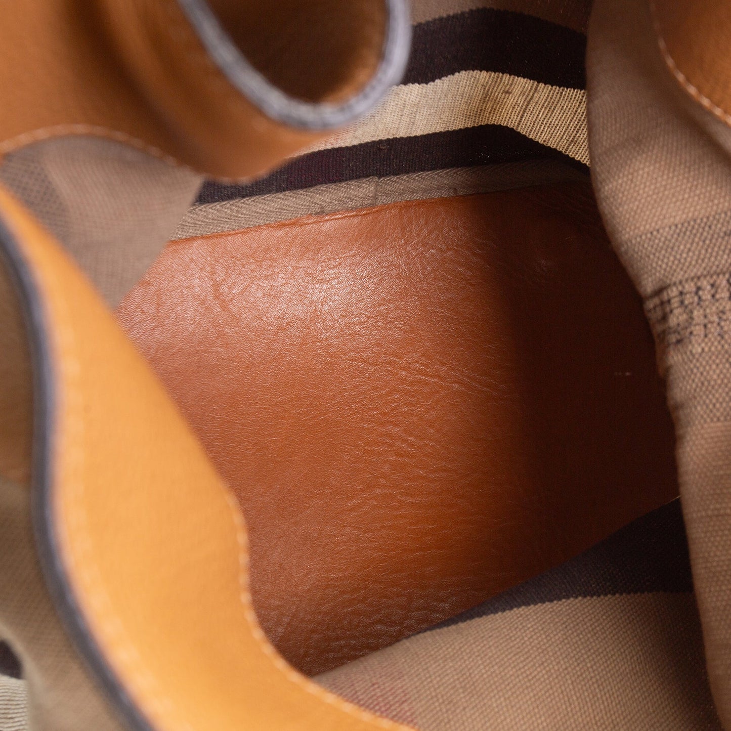 BURBERRY Ashby House Check Bucket w/ Pouch OUTLET FINAL SALE